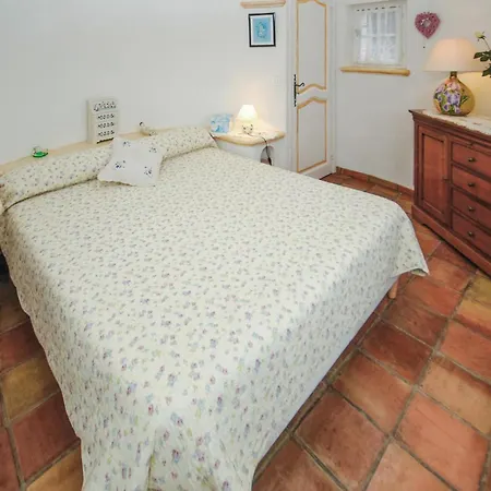 In Maxime With Kitchen *