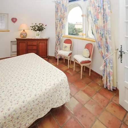 Holiday home In Maxime With Kitchen