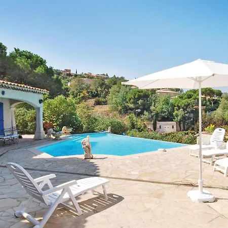 In Maxime With Kitchen Holiday home Sainte-Maxime