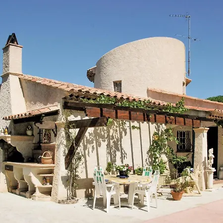 In Maxime With Kitchen Sainte-Maxime
