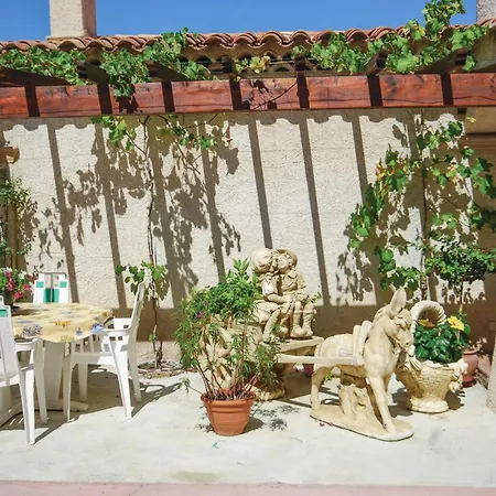 Holiday home In Maxime With Wifi *