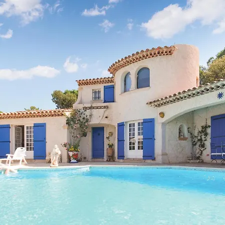 In Maxime With Wifi * サント・マキシム