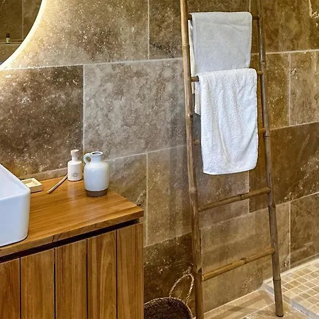 בית נופש In Maxime With Wifi *